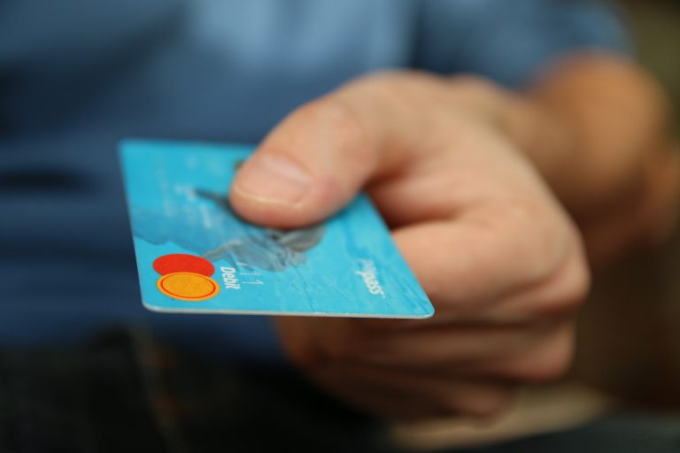 Which Is Better: Personal Loans Or Credit Cards? | Tippla